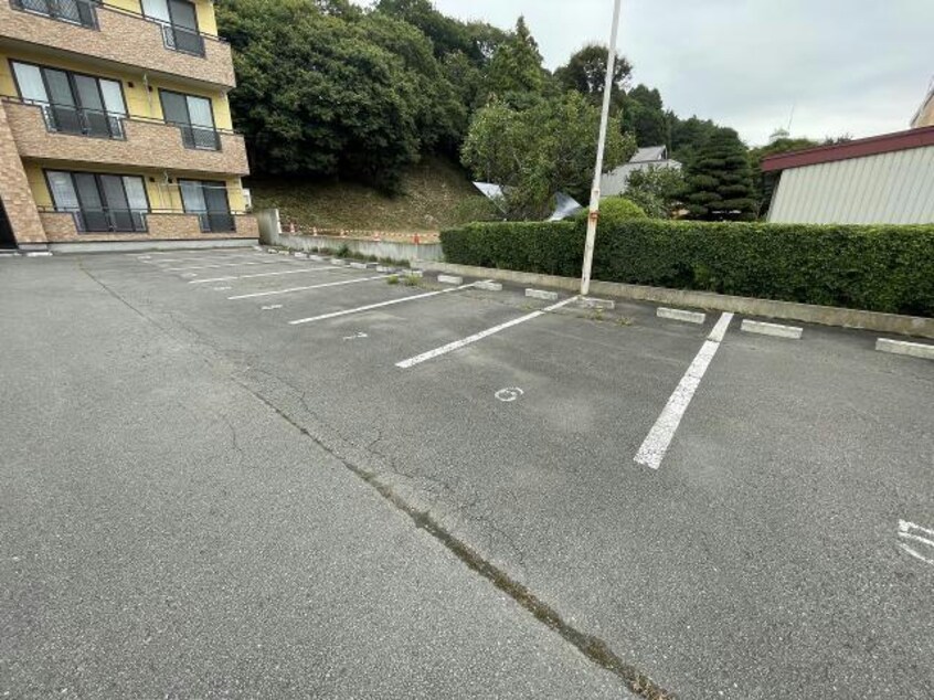  サンエスタシオン湯川