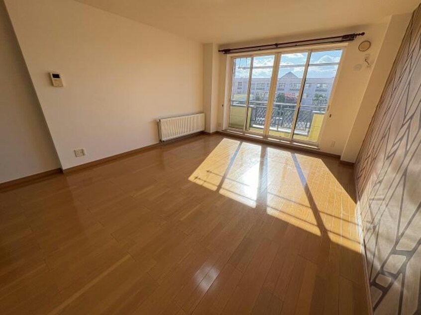  サンエスタシオン湯川