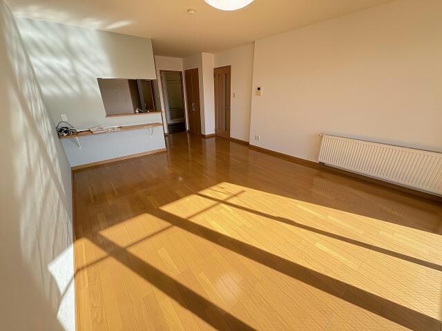  サンエスタシオン湯川