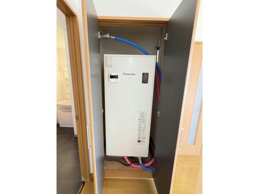  サンエスタシオン湯川