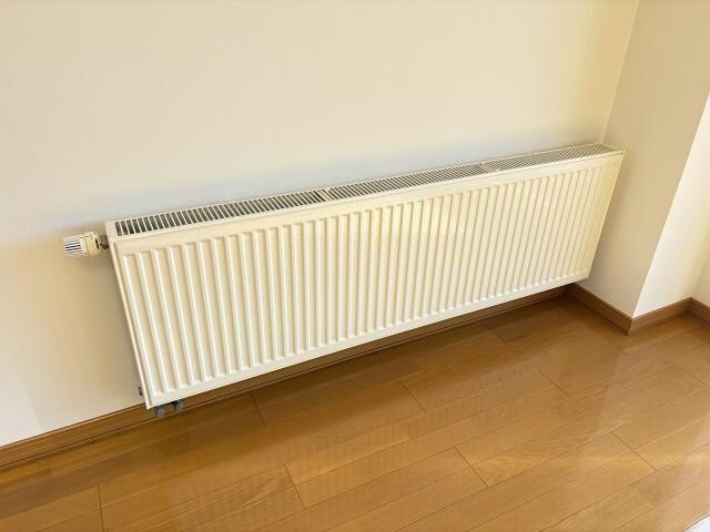  サンエスタシオン湯川