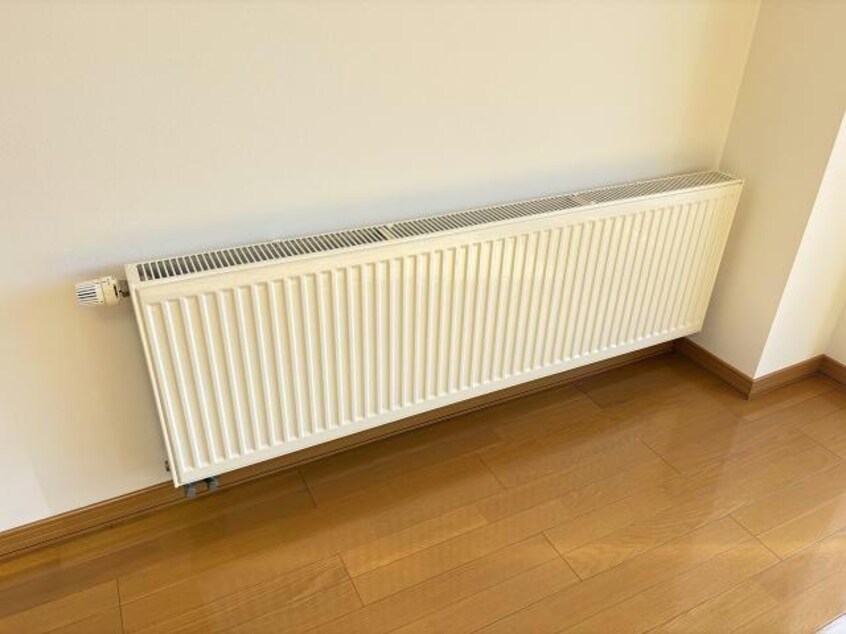  サンエスタシオン湯川