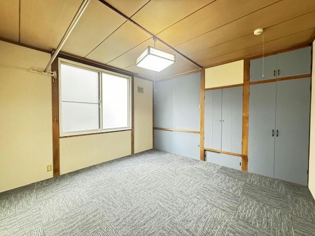  日乃出町10番一棟三戸