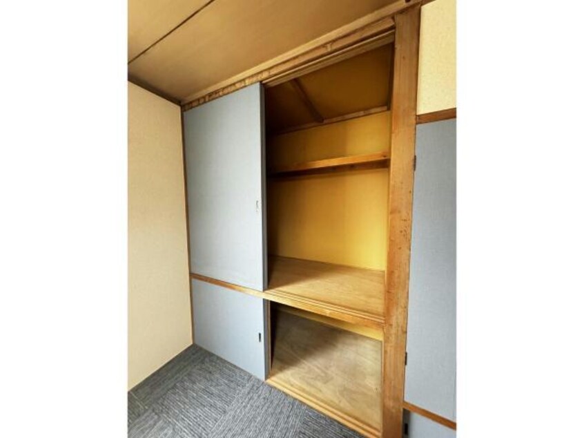  日乃出町10番一棟三戸