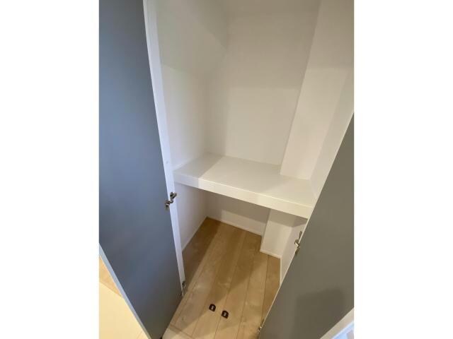  桔梗町435番貸家