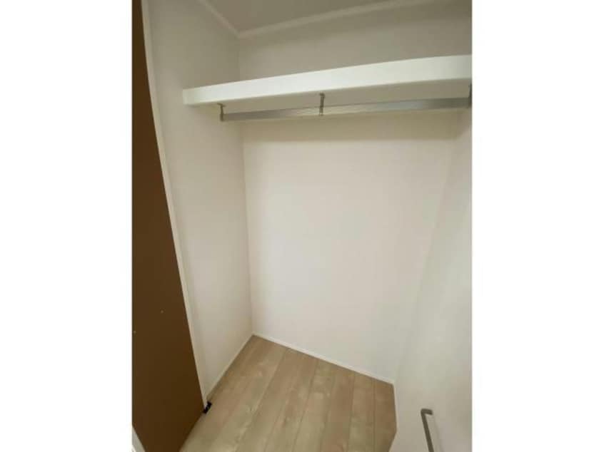  桔梗町435番貸家