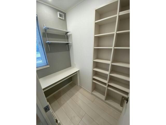  桔梗町435番貸家