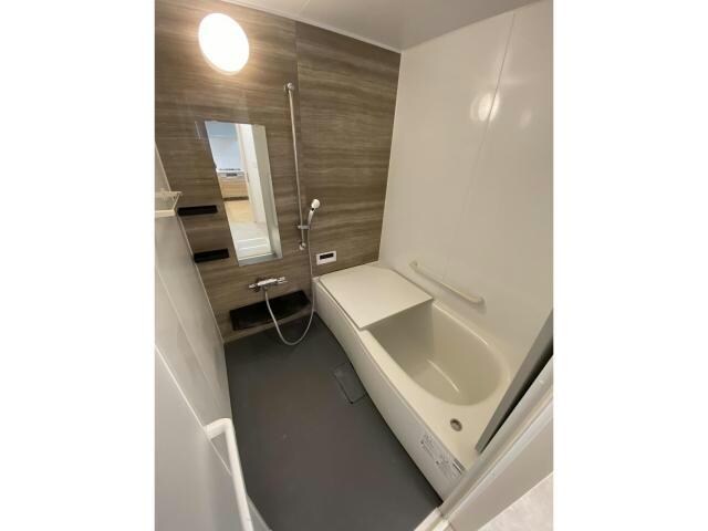  桔梗町435番貸家