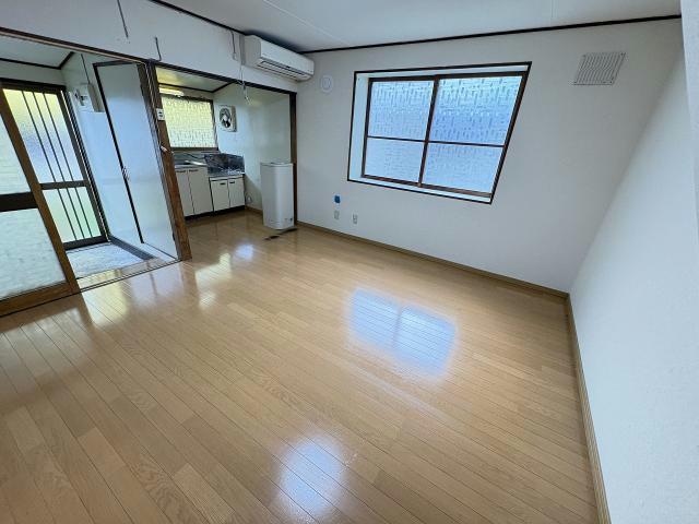  富岡町2丁目23番貸家