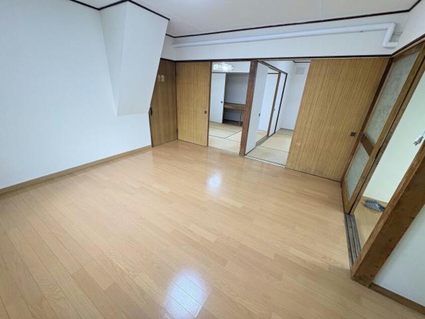  富岡町2丁目23番貸家