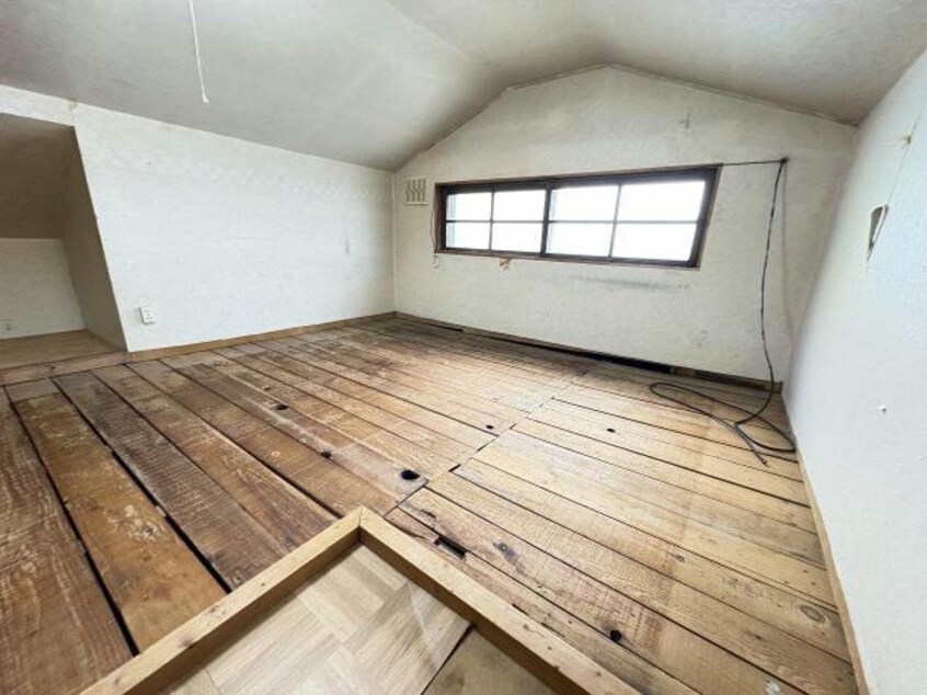  富岡町2丁目23番貸家