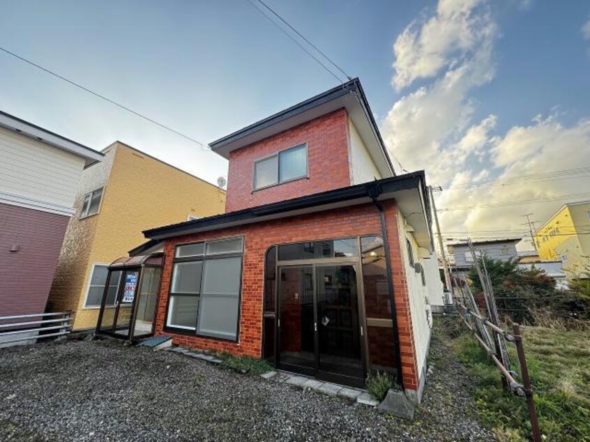  深堀町23番貸家