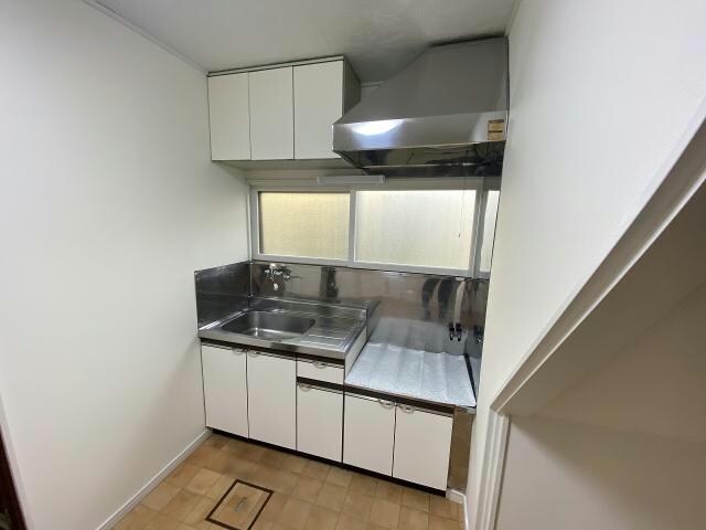  深堀町23番貸家