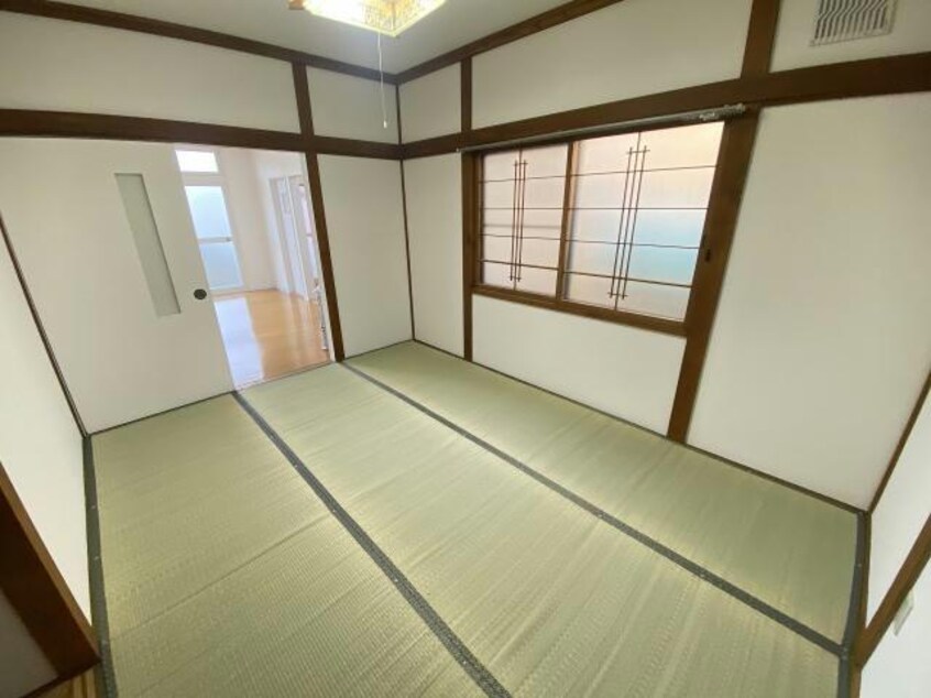  深堀町23番貸家