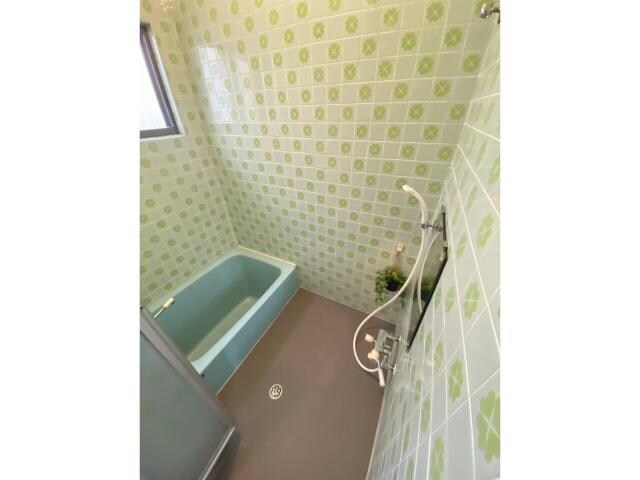  深堀町23番貸家