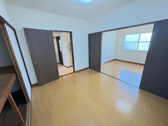  鍛治１棟２戸貸家