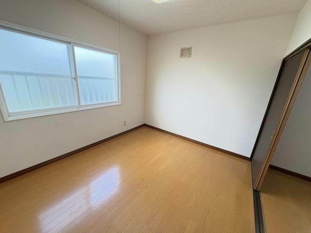  鍛治１棟２戸貸家