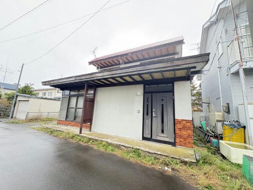  湯川町2丁目34番貸家