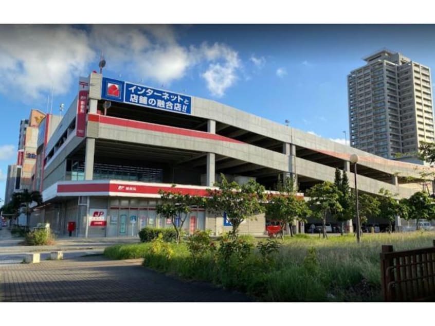 ヤマダデンキYAMADA　web．com那覇本店(電気量販店/ホームセンター)まで1320m 琉球バス(那覇市)/第一天久 徒歩3分 4階 築22年