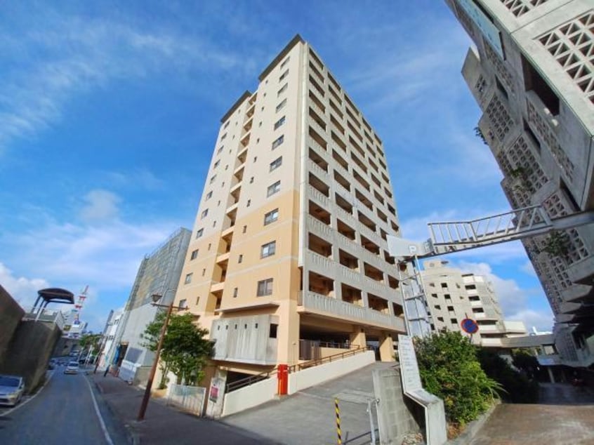  那覇バス（那覇市）/安謝 徒歩1分 9階 築19年