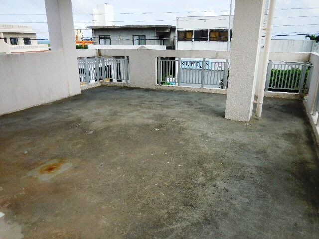  東陽バス(島尻郡)/知名 徒歩3分 1-2階 築43年