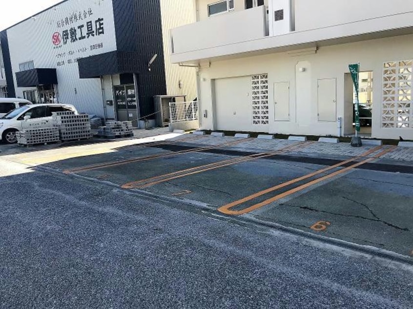  那覇バス(糸満市)/糸満郵便局前 徒歩7分 7階 築8年