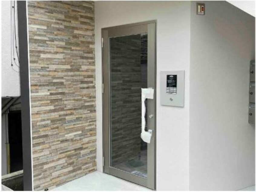  沖縄都市モノレール<ゆいレール>/おもろまち駅 徒歩5分 2階 築2年