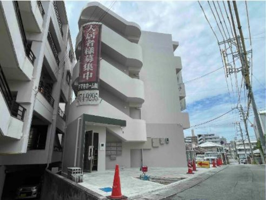  沖縄都市モノレール<ゆいレール>/おもろまち駅 徒歩5分 2階 築2年