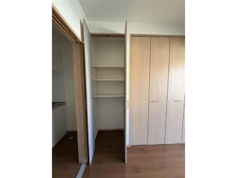  沖縄都市モノレール<ゆいレール>/おもろまち駅 徒歩5分 2階 築2年