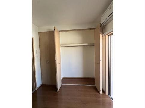  沖縄都市モノレール<ゆいレール>/おもろまち駅 徒歩5分 2階 築2年