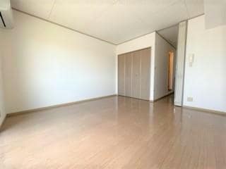  ロイヤルガーデンⅡ