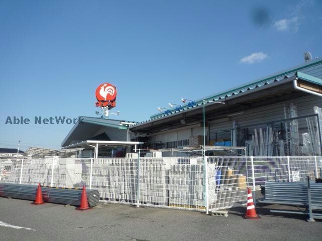 コメリハード＆グリーン河芸店(電気量販店/ホームセンター)まで697m メゾンフィールドＴ