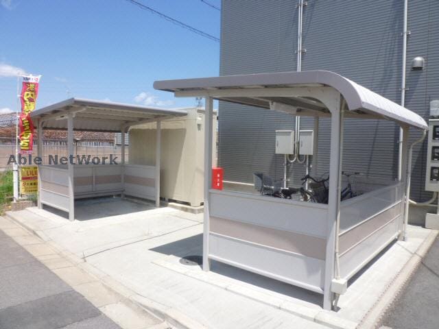  ルサルカ　Ａ・Ｂ棟