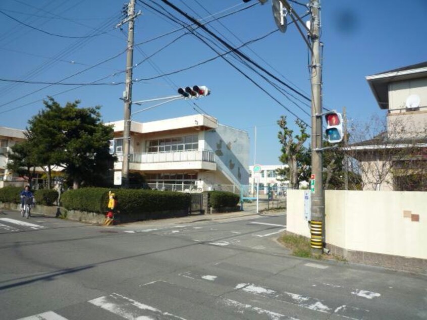 津市立豊津小学校(小学校)まで850m メゾン・フレ－シュ