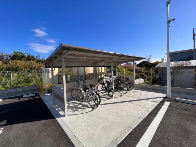  メゾンモンマルトル西古河