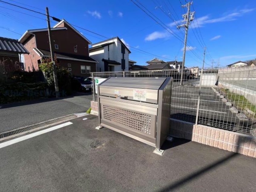  メゾンモンマルトル西古河