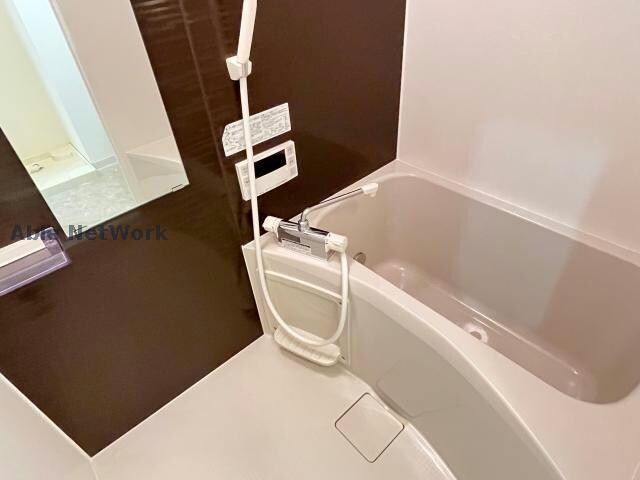  メゾンモンマルトル西古河