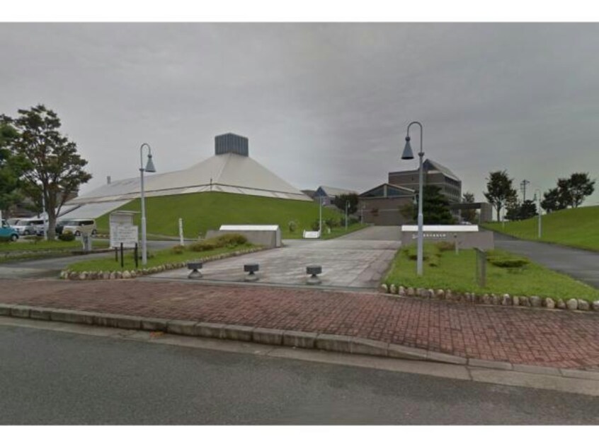 公立大学法人三重県立看護大学(大学/短大/専門学校)まで2300m クレメントⅠ