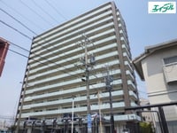 ローレルコート津新町