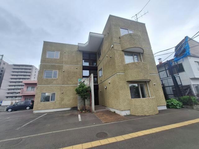  ド・フールネス７１６