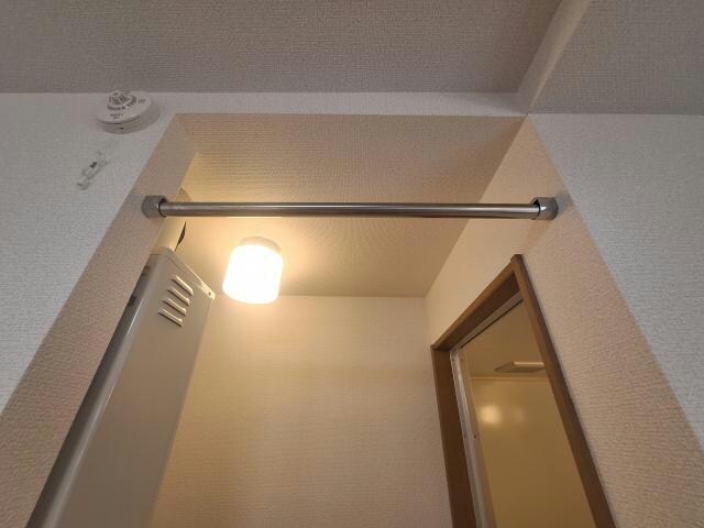  ド・フールネス７１６