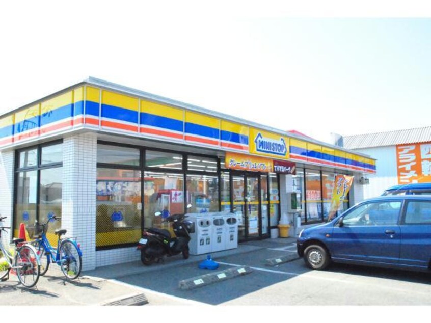 ミニストップ日立多賀店(コンビニ)まで751m レジデンス東多賀