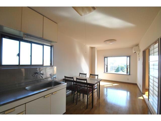  メゾンローレル