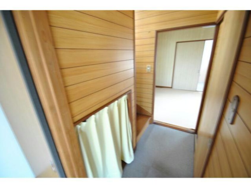  弁天町２丁目貸家