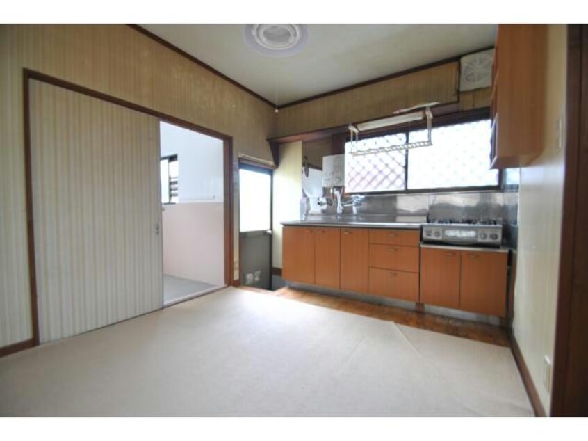  弁天町２丁目貸家