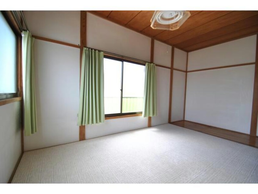  弁天町２丁目貸家