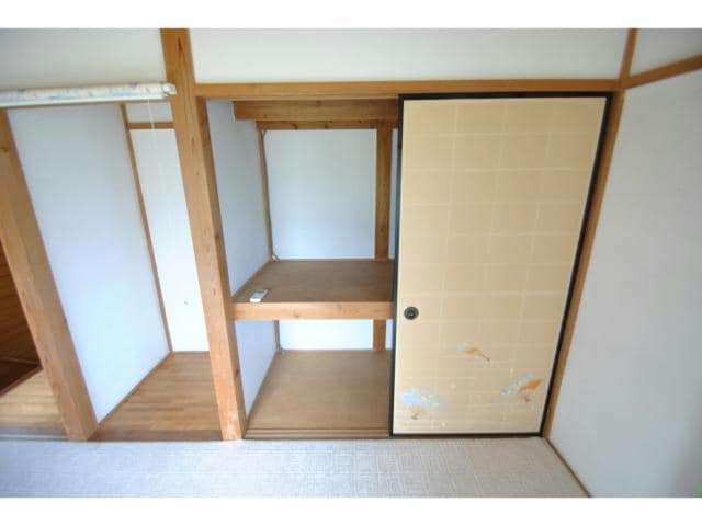  弁天町２丁目貸家