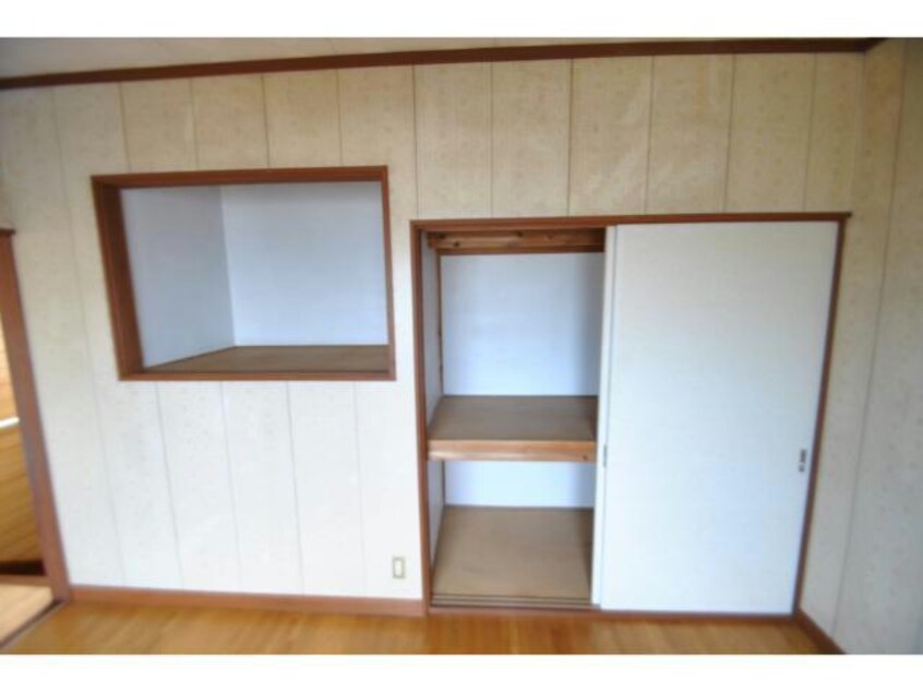  弁天町２丁目貸家