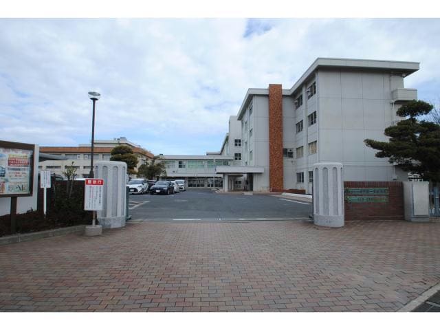 茨城県立日立第一高校附属中学校(中学校/中等教育学校)まで748m さくらコーポ