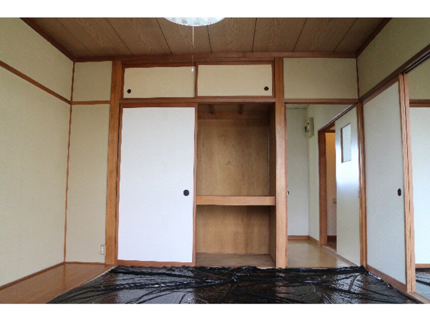 西側和室② ロイヤルＹハイツ